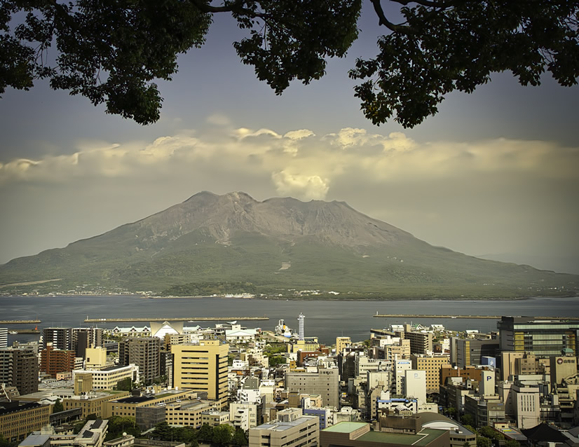 <h2>2023 Asia Golf Cruise</h2>17 Nights | 5 Rounds | Tokyo - Singapore | April 18 - May 5