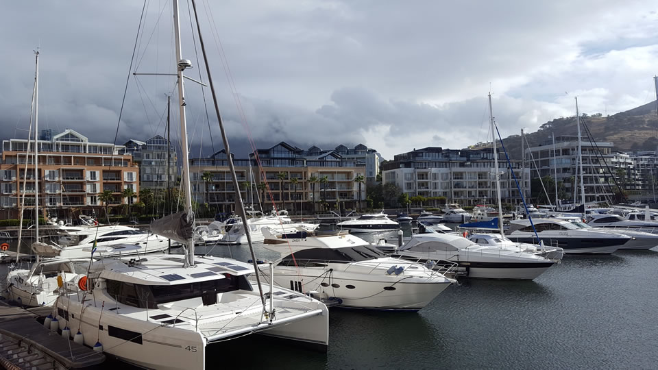 <h2>The Best of South Africa 2017</h2>14 Nights, 4 on Safari | 5 Rounds | Wine Tours & Sightseeing | November 3 – 17